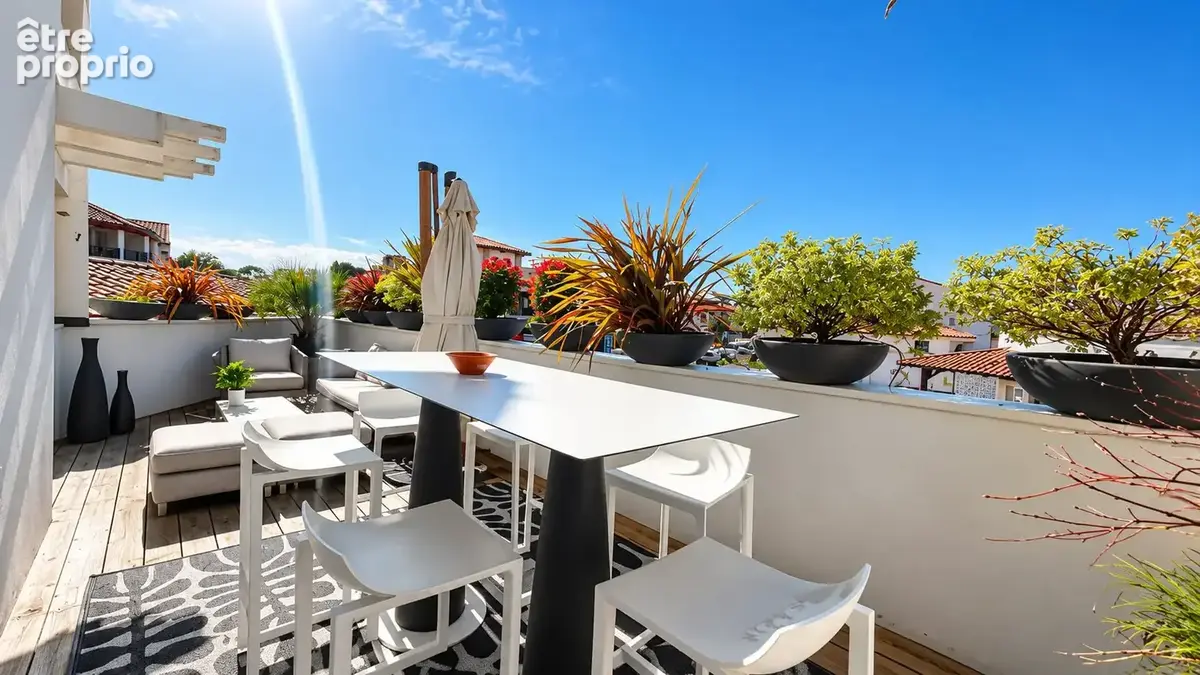 Centre Ville Hossegor, appartement de 100m2 avec terrasse de 55 m2, 2 boxes privatifs en sous-sol - photo 7