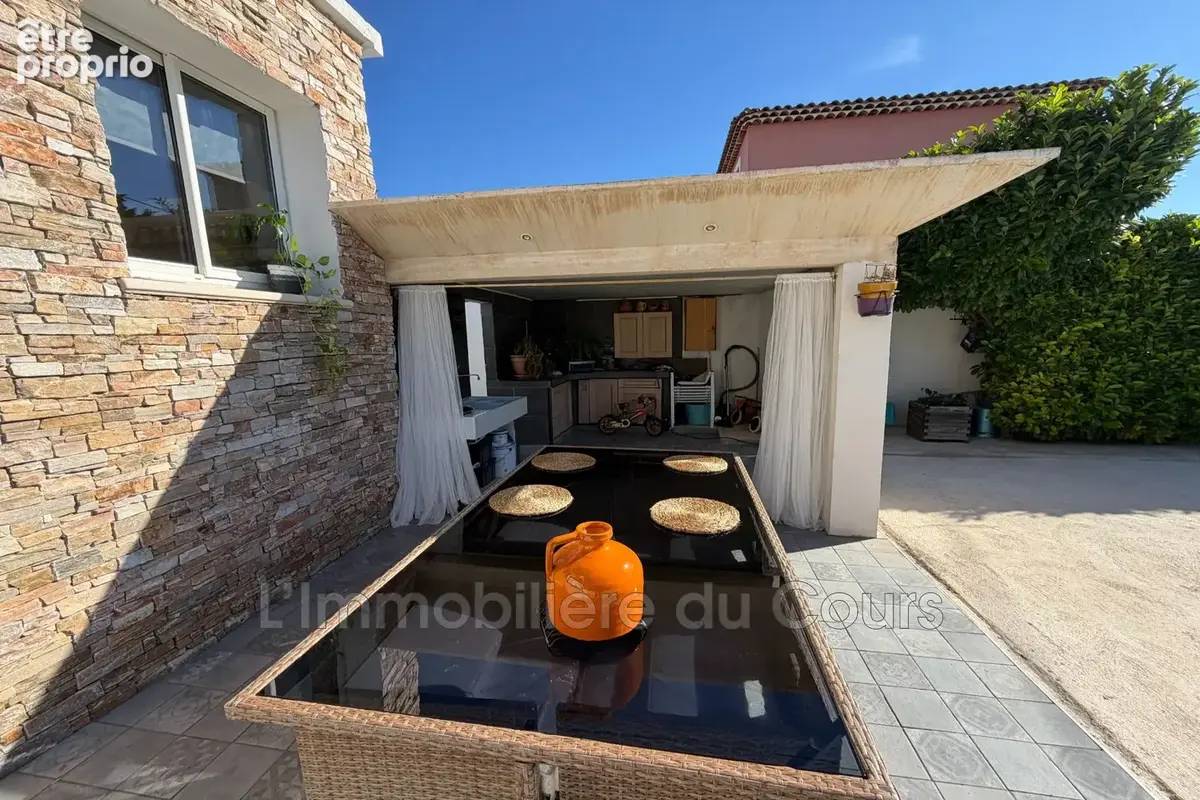Maison 9 pièces 140 m² à vendre à Martigues (13500) - photo 3