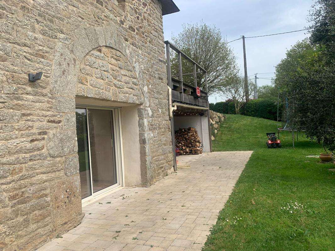 Maison à MONTERBLANC