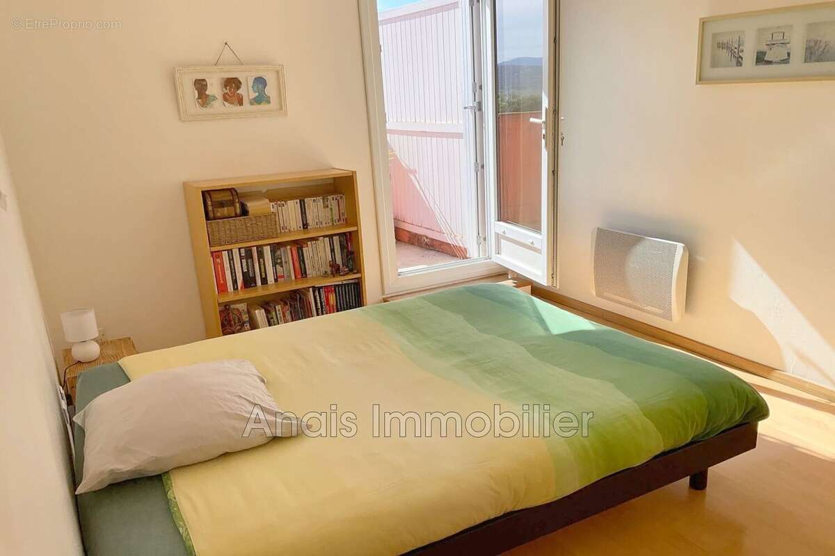 Appartement à COGOLIN