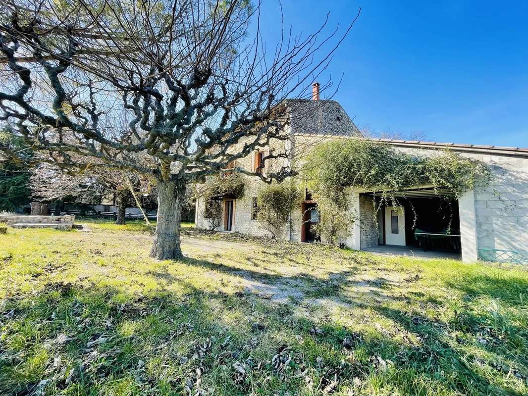 Maison à VAISON-LA-ROMAINE