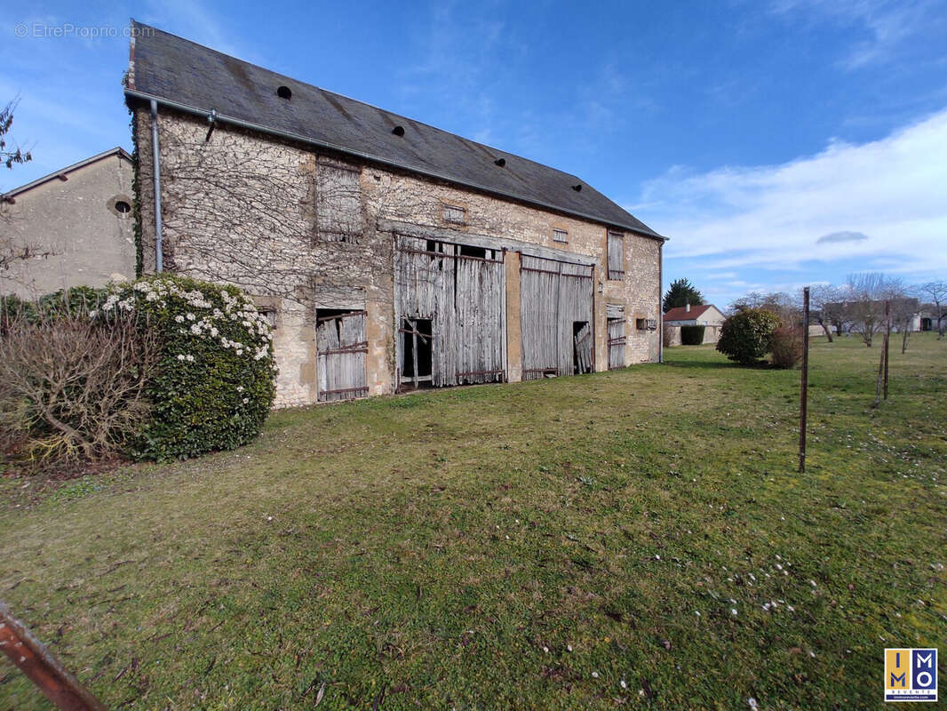 Maison à BAUGY