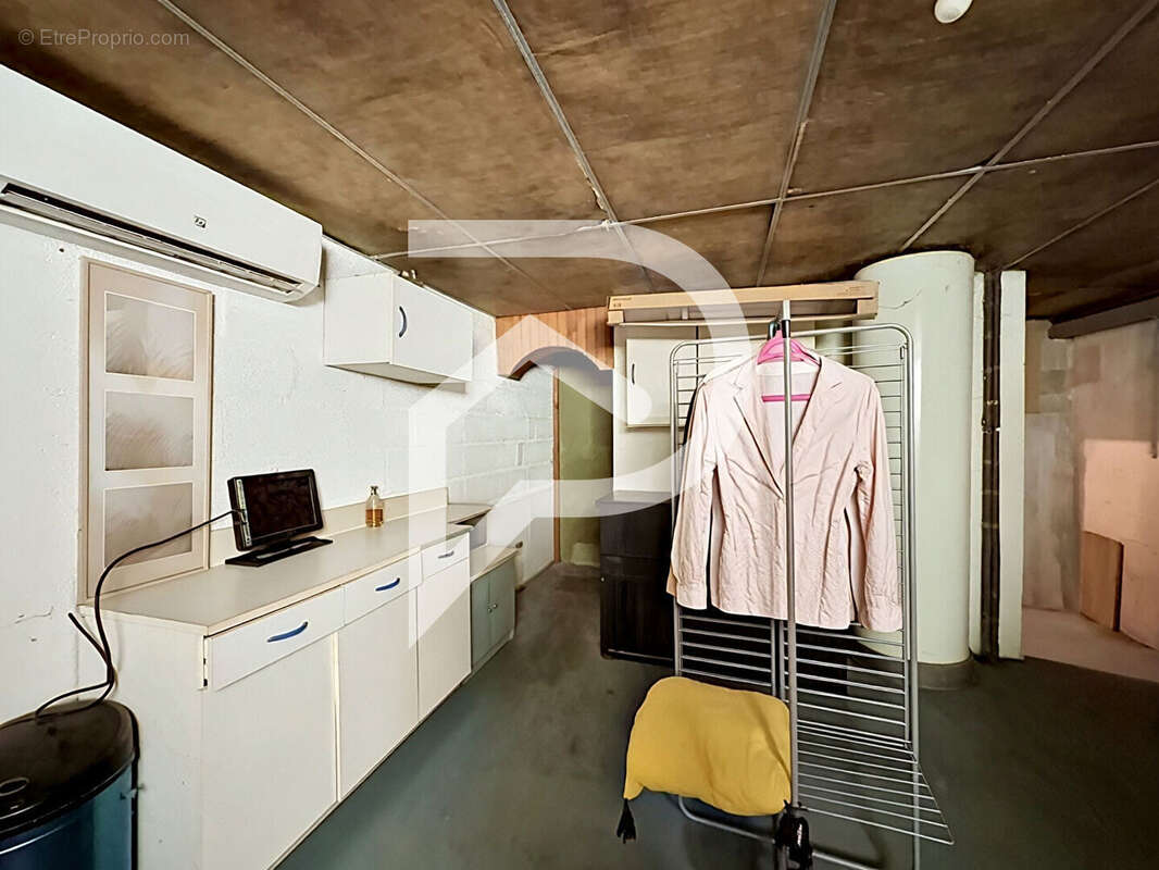Maison de plain-pied avec grand jardin - photo 8