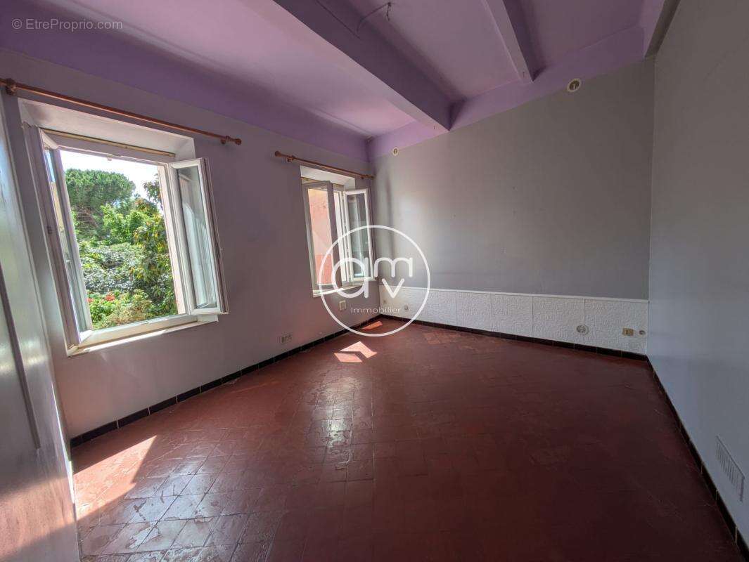 Appartement à LA GARDE