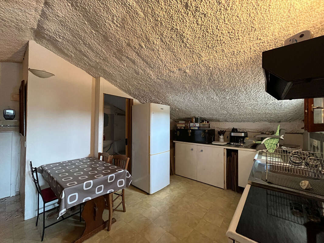 Appartement à CHATEAUNEUF-DE-GADAGNE