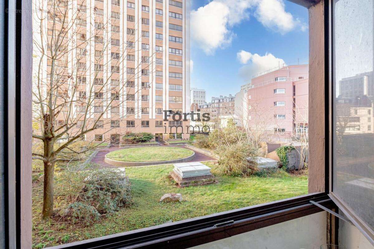 Appartement à PARIS