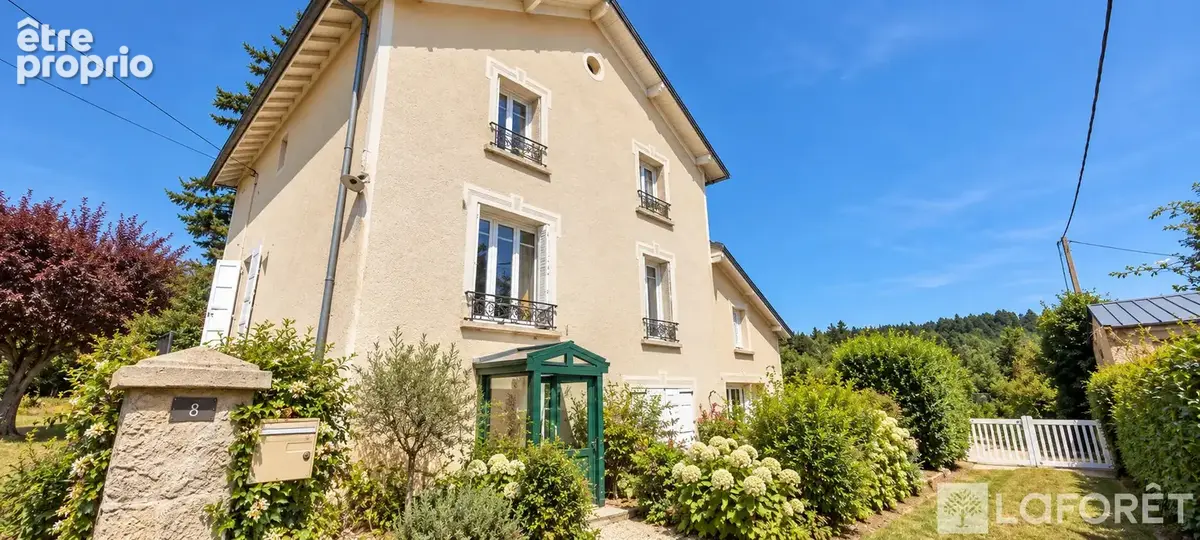 Maison 182 m² / 7 pièces - photo 1