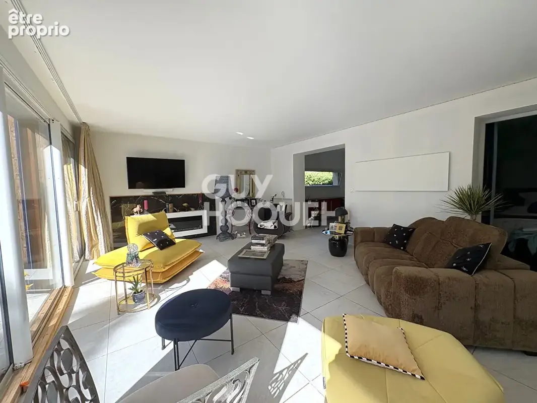 Élégante propriété familiale avec piscine - photo 5