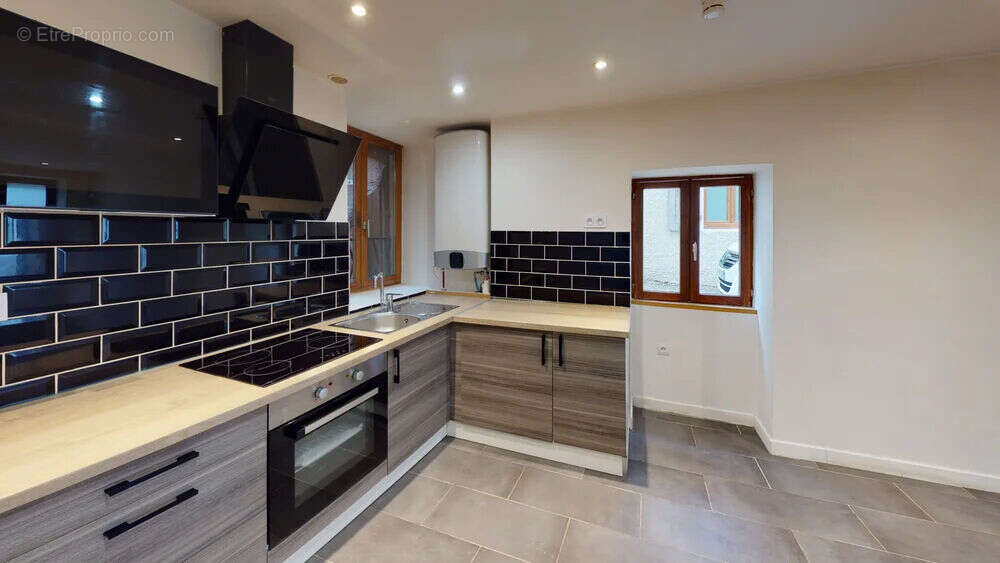 Appartement à FROGES