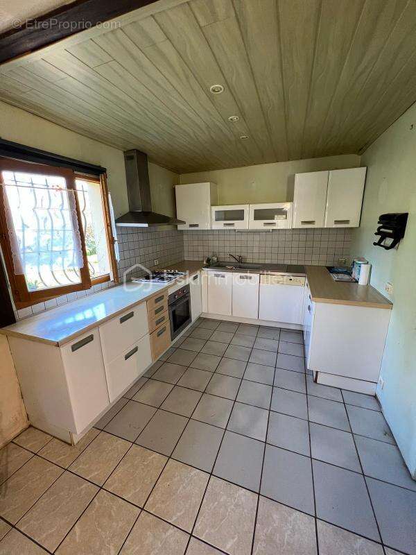 Maison à MOUROUX