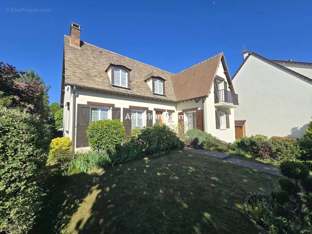 Maison à SUCY-EN-BRIE
