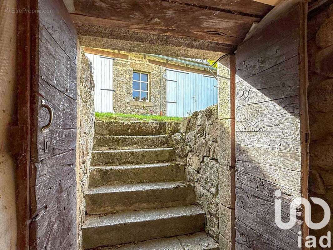 Maison 102 m² à Le Nayrac  - photo 8