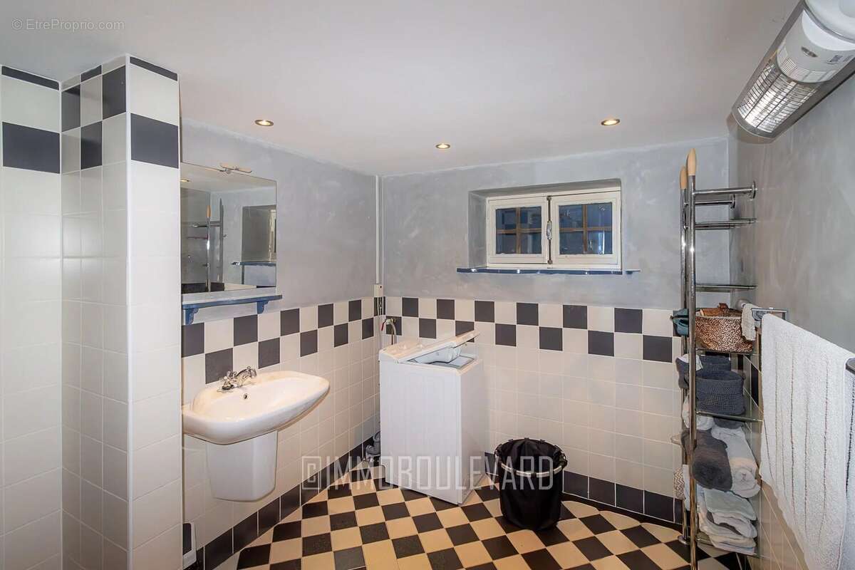 Maison à LE QUARTIER