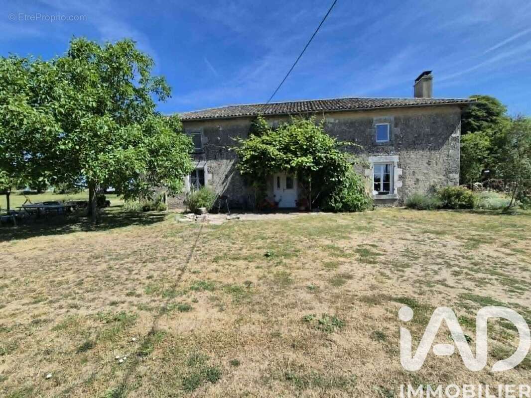 Maison 175 m² à Rom  - photo 5