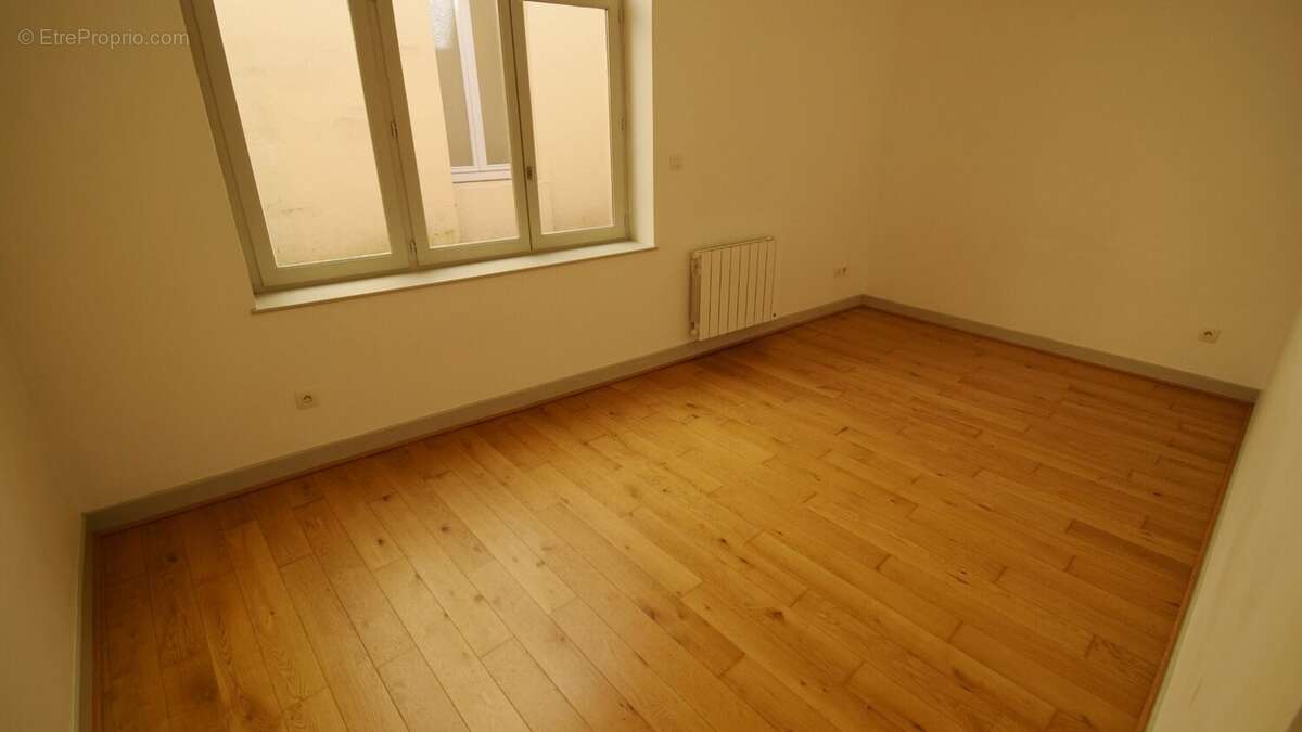 À VENDRE - Appartement T5 122,89 m² avec terrasse proche des Parcs - photo 10