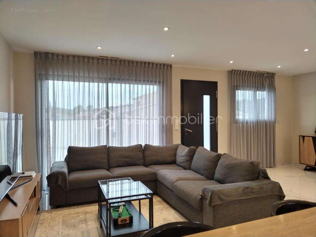 Maison à MALEMORT-DU-COMTAT