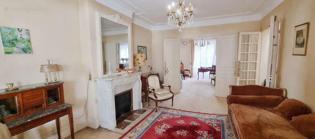 Maison à PARIS-15E