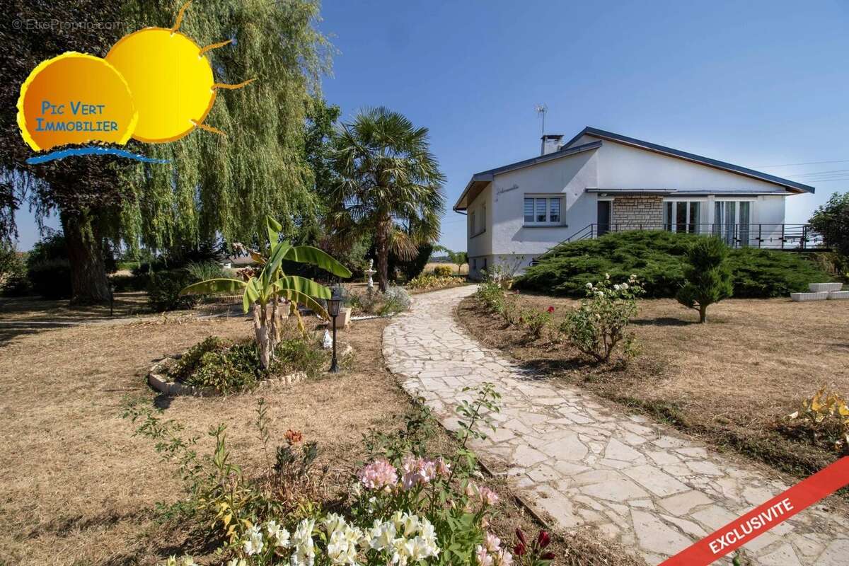 Maison à CHAMPDOTRE
