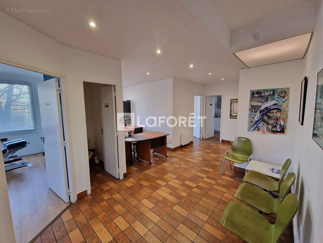 ONET LE CHATEAU (quartier de la Mairie) - photo 2