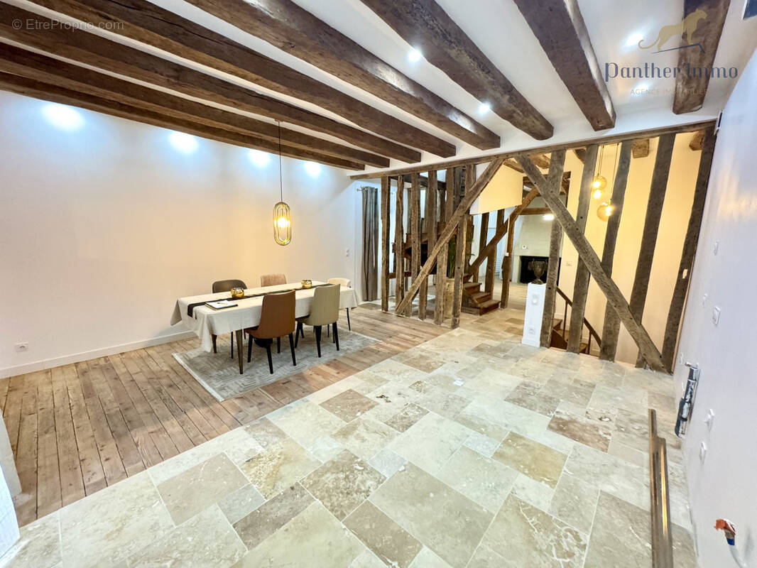 Maison à LUYNES