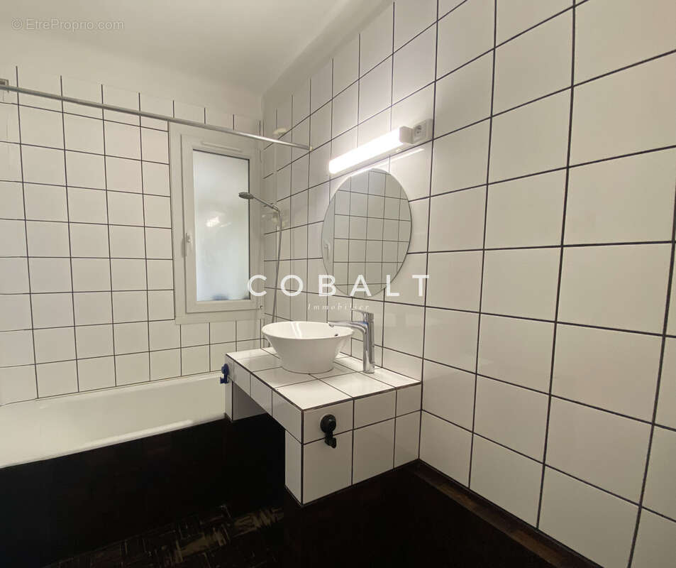 Appartement T4 spacieux avec balcon & vue dégagée - photo 7
