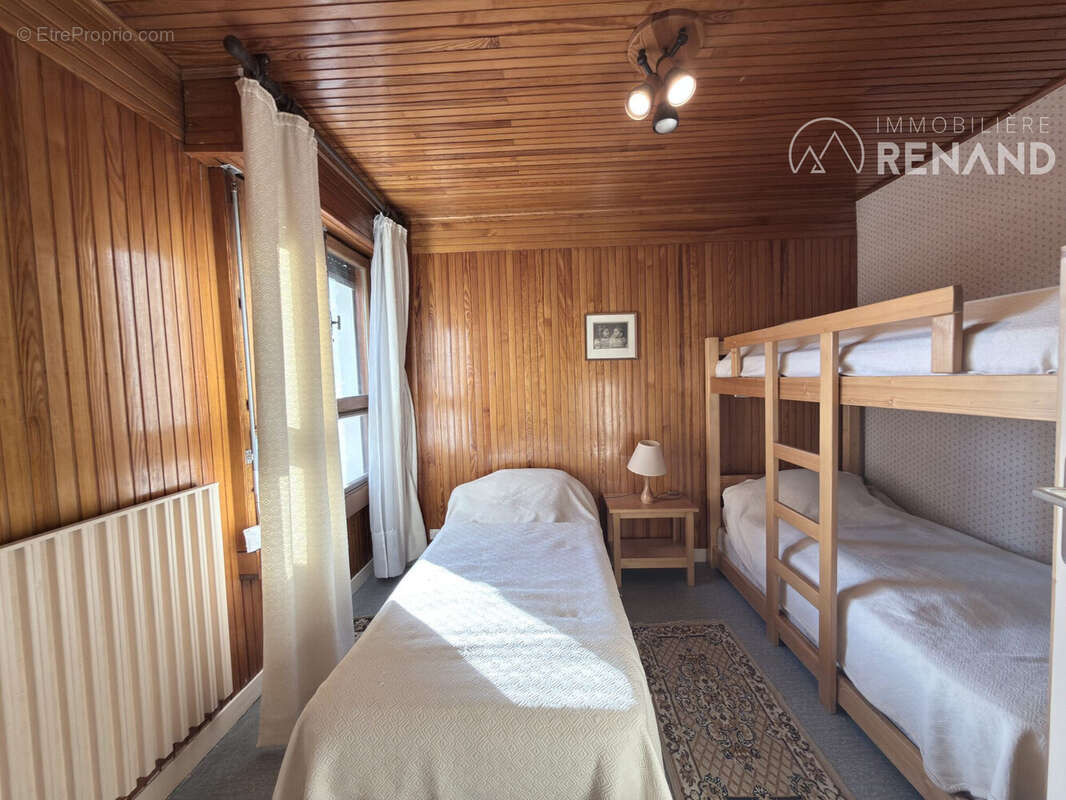 chambre 2  - Appartement à CLUSES