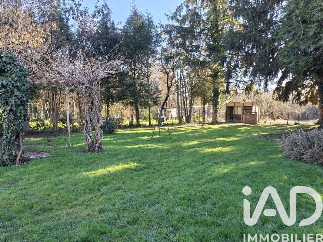 Photo 3 - Terrain à SAINT-GERMAIN-DES-PRES