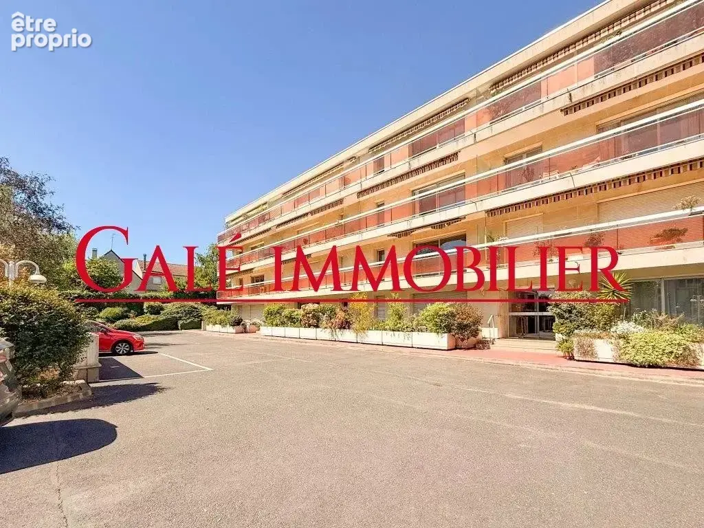 Appartement à BOURG-LA-REINE