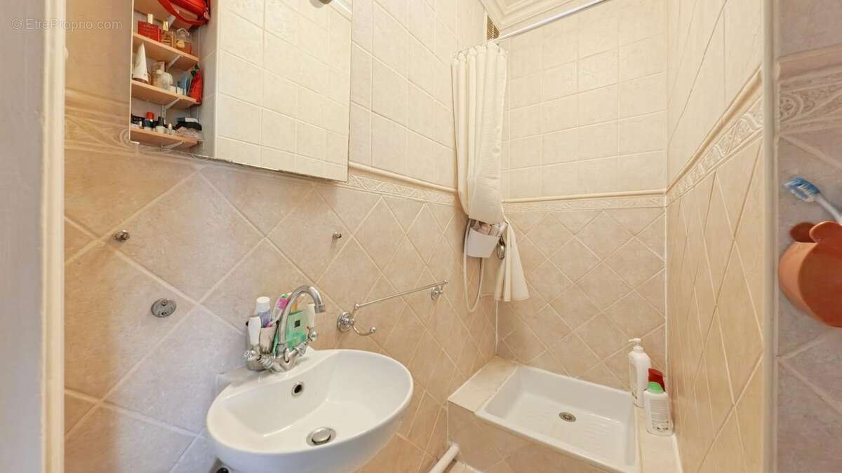 Appartement à SAINT-MAUR-DES-FOSSES