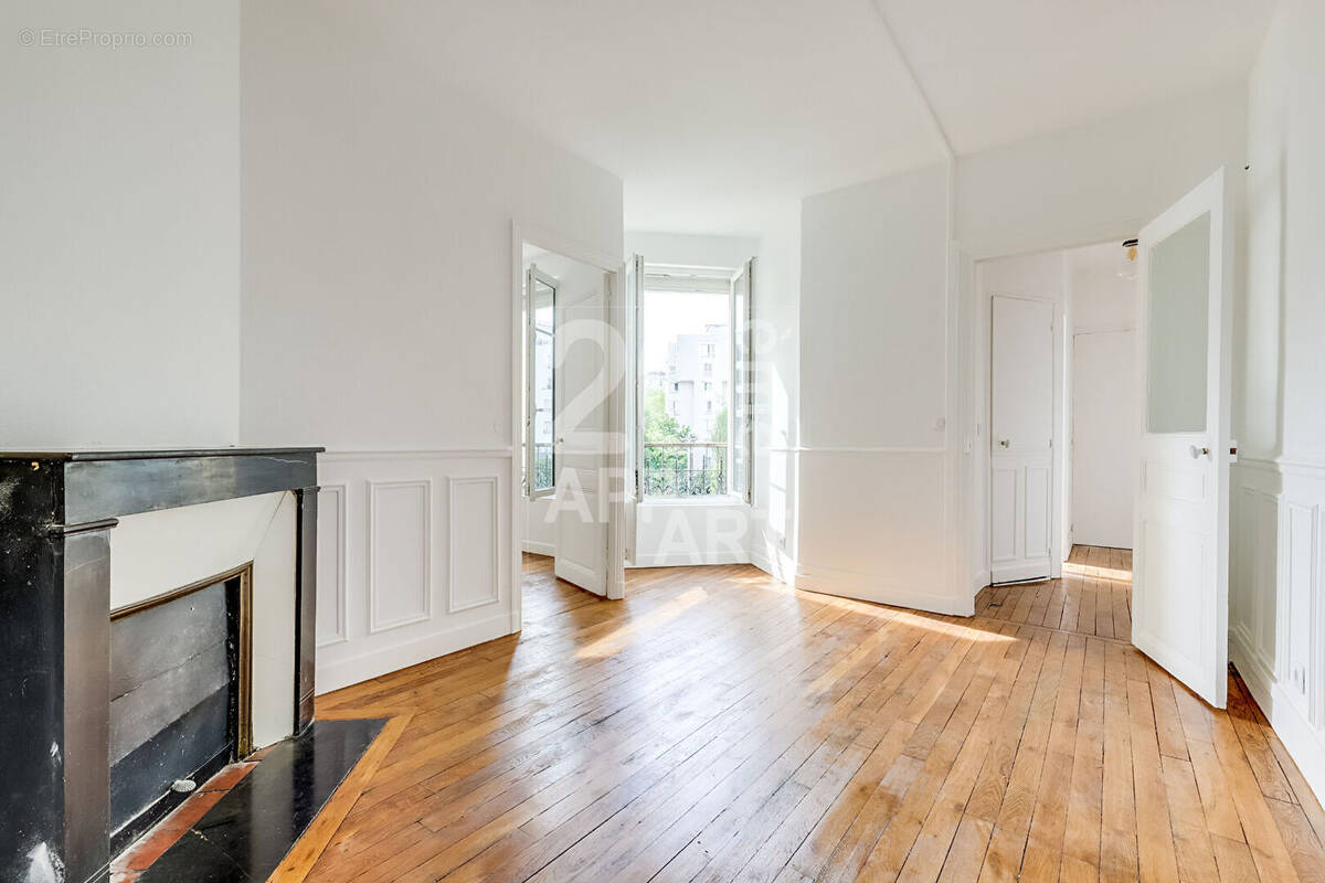 Appartement à PARIS-20E