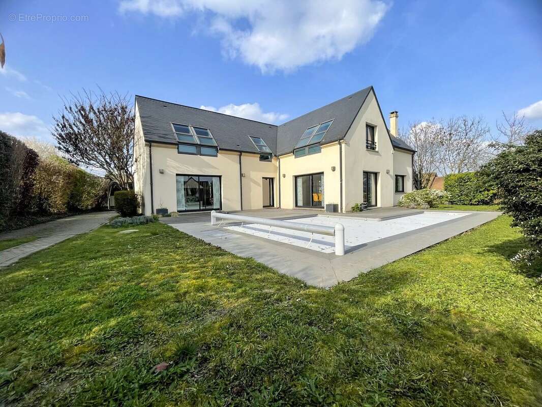 Maison 255 m² à Vernon  - photo 7