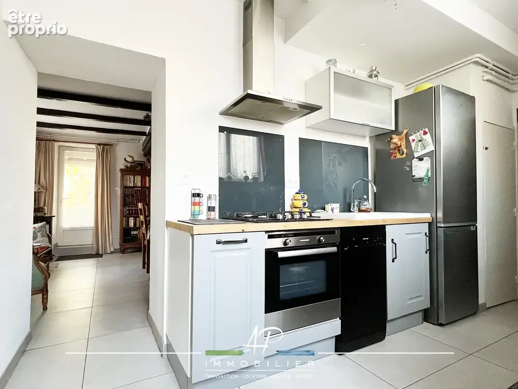 Maison de village avec jardin et garage - photo 4