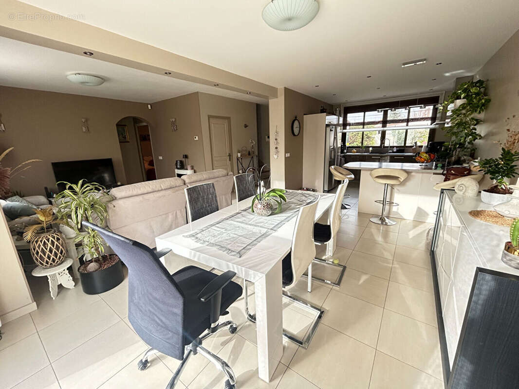 Maison à MITRY-MORY