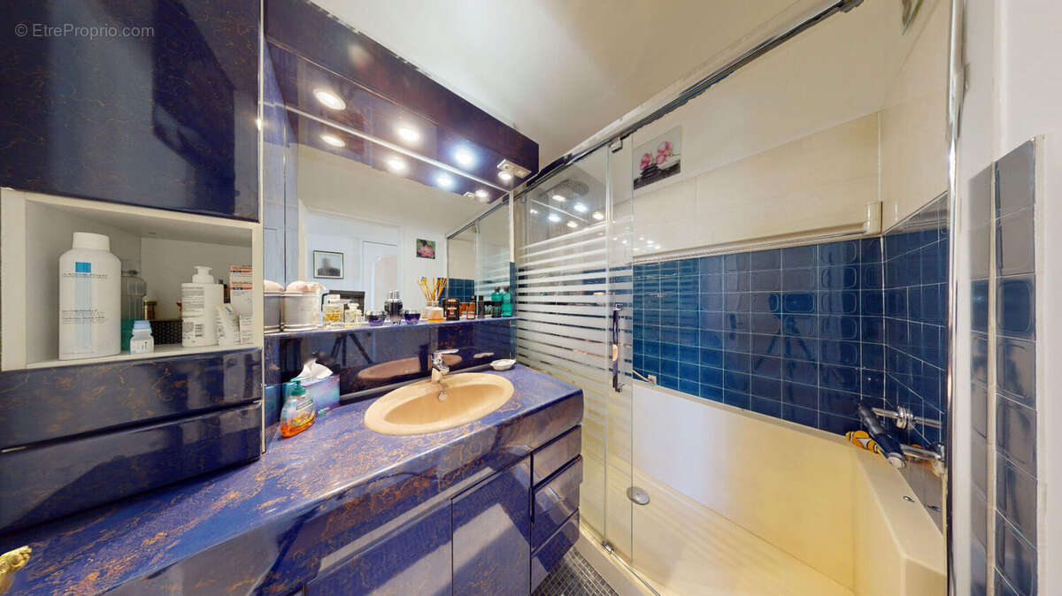 Appartement à AUBERVILLIERS