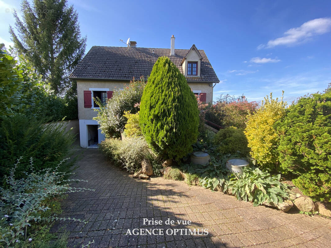 Maison à LIXY