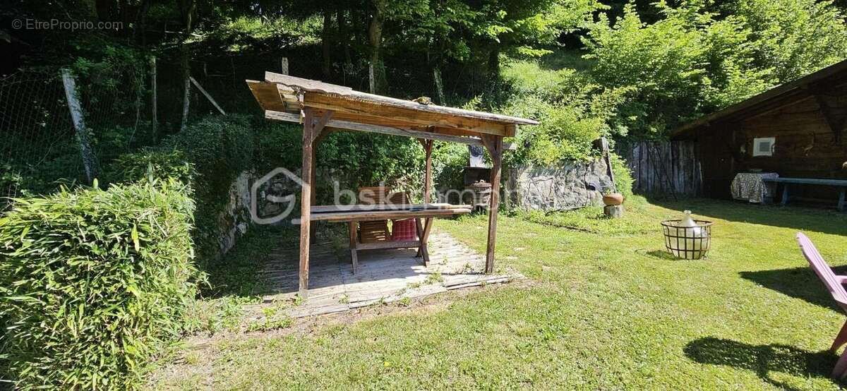 Terrain à BOURGOIN-JALLIEU