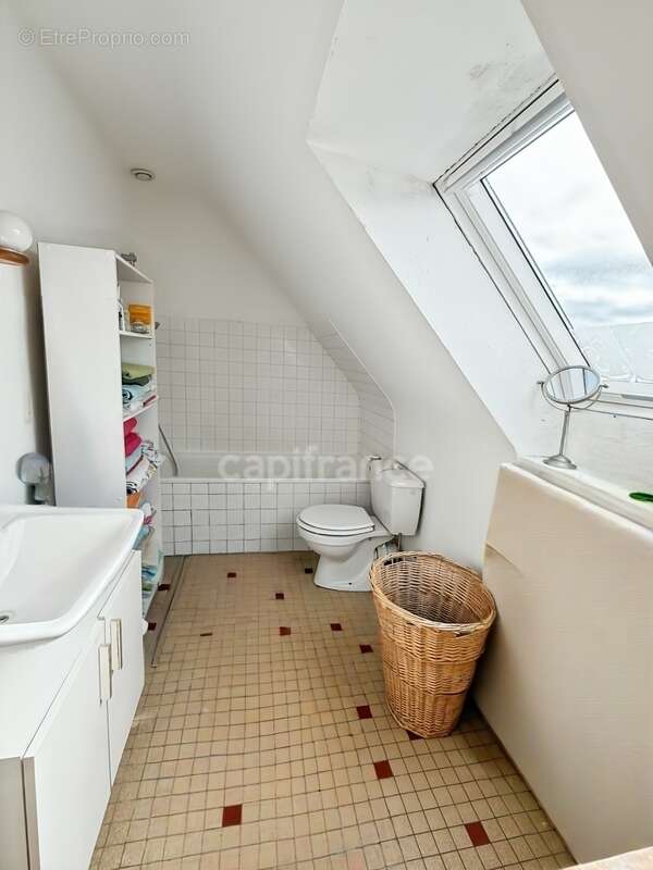 Maison à LE RELECQ-KERHUON