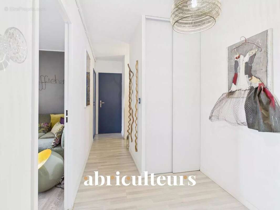 Appartement à MARSEILLE-8E