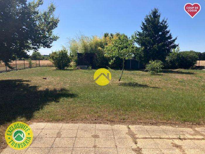 Maison à LES AIX-D&#039;ANGILLON