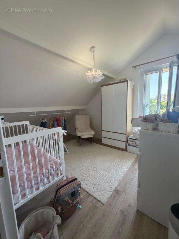 Maison 81 m² à Aulnay-Sous-Bois  - photo 7