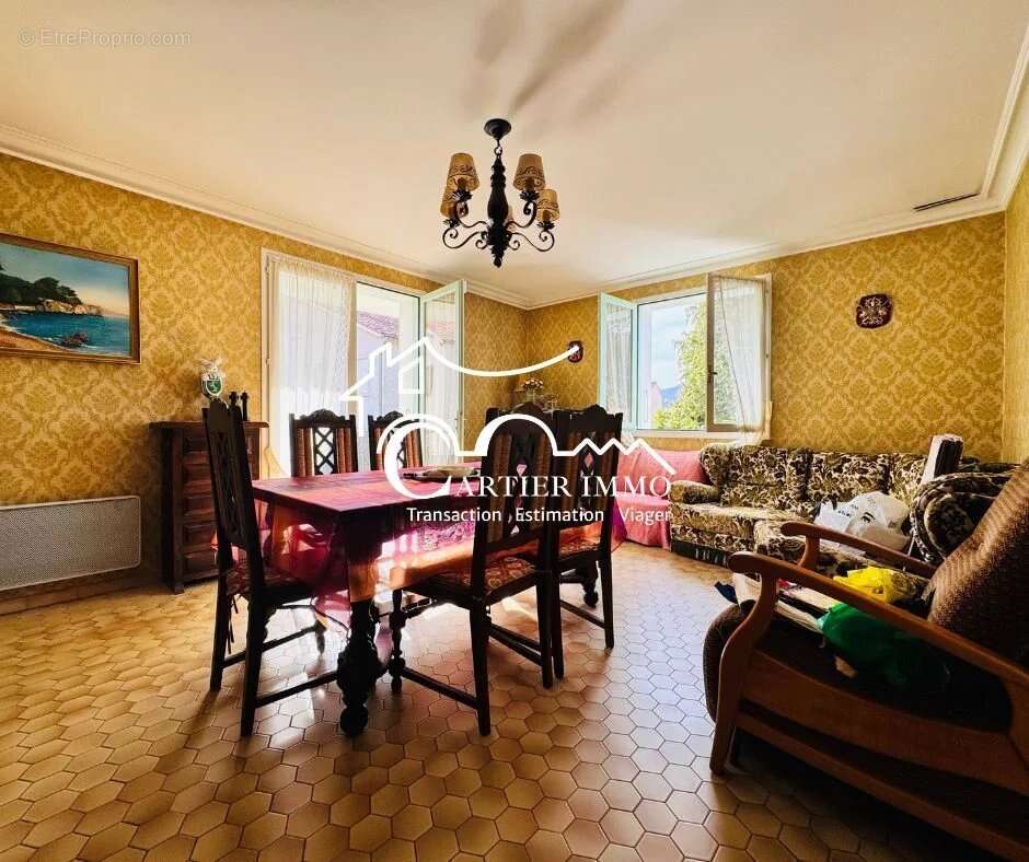 Maison à VALS-PRES-LE-PUY