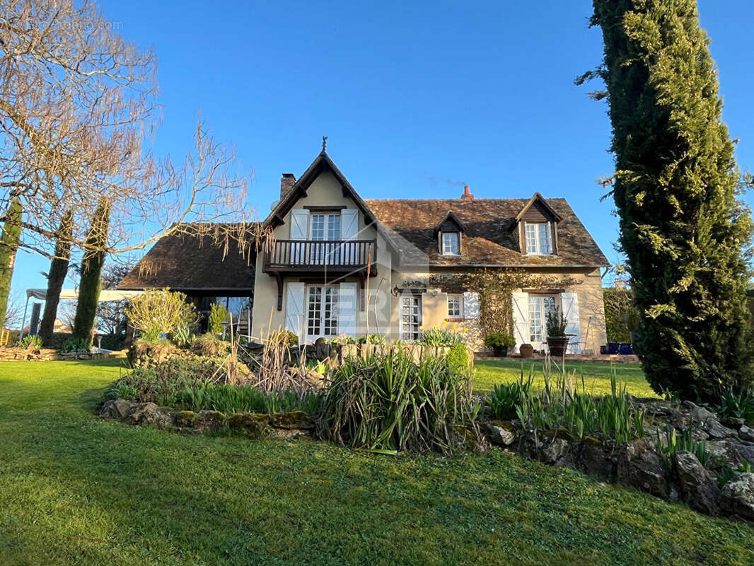 Maison à SAINT-LONGIS