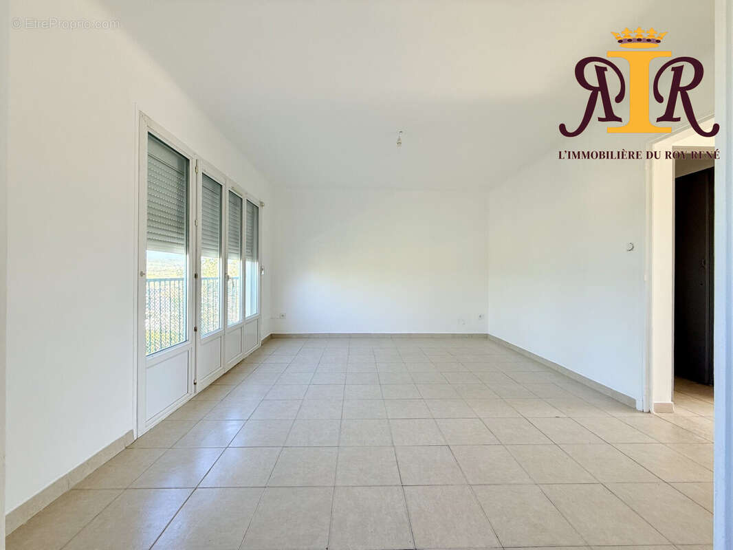 Appartement à PERTUIS
