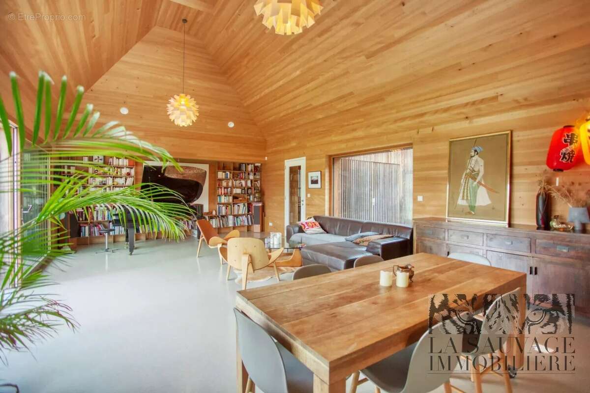 Maison à GROSROUVRE