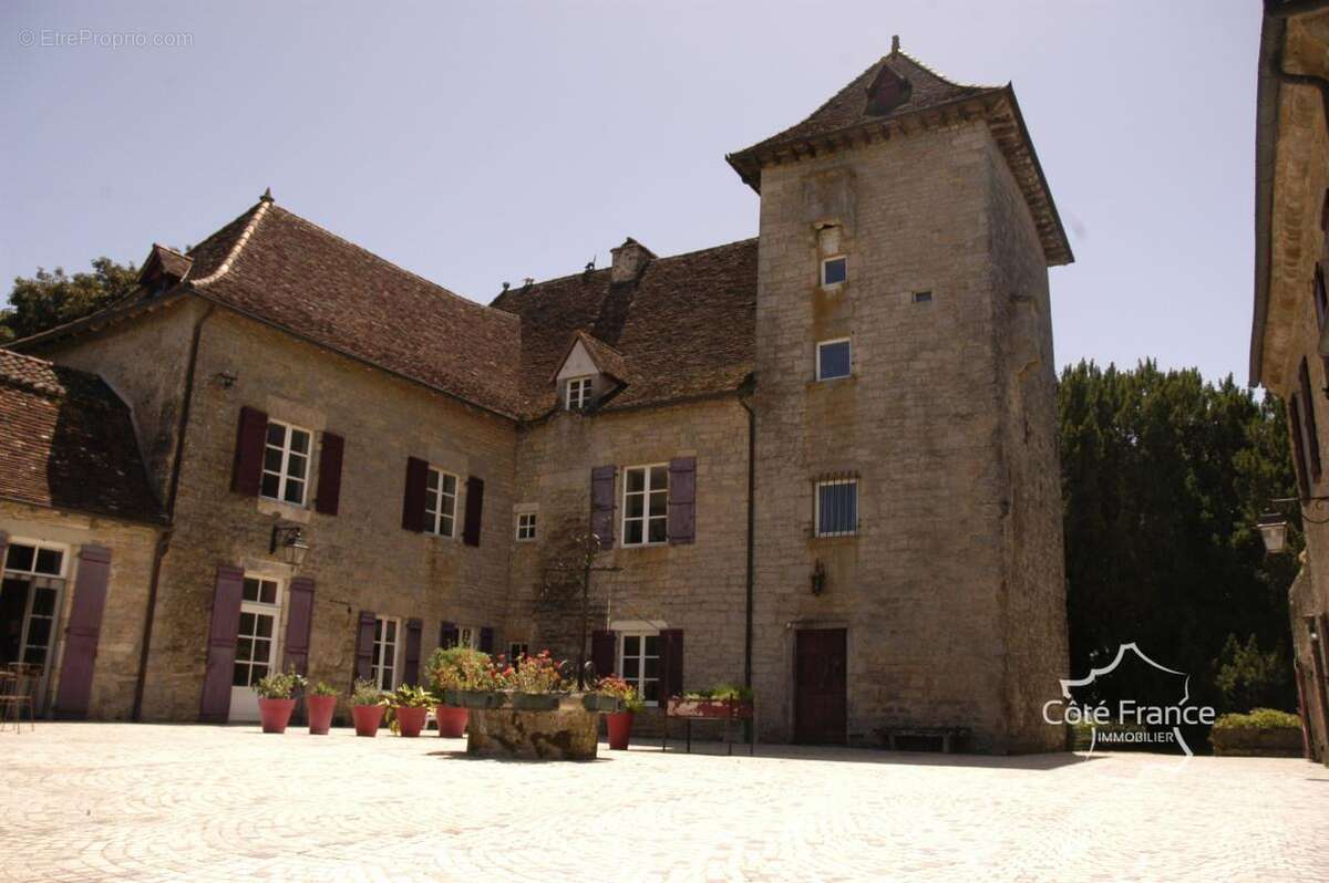 Château du XVIIe siècle avec maison d'amis, salle d'armes, t - photo 6