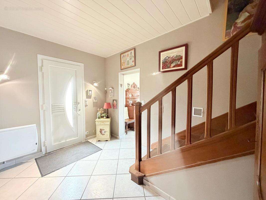 Maison Cholet Gare, 7 pièces, 151 m2 - photo 2