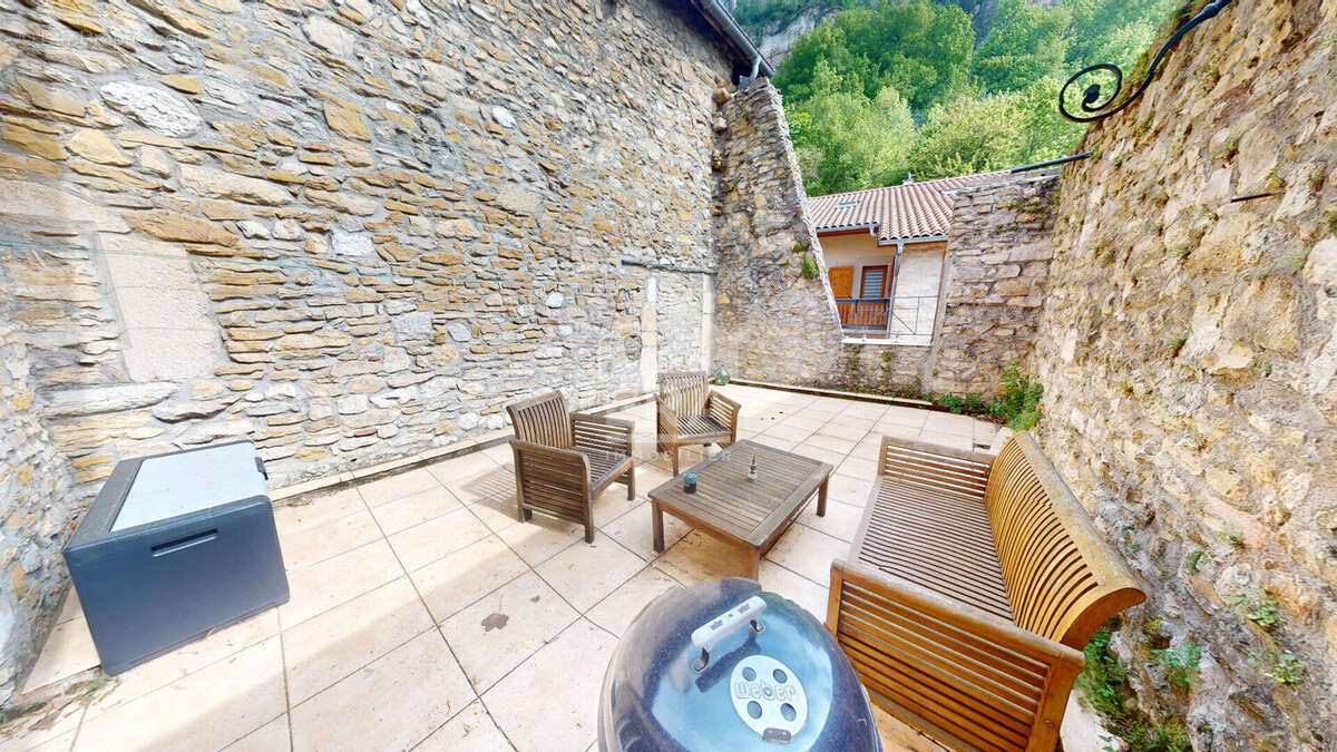 Maison à SAINT-SORLIN-EN-BUGEY