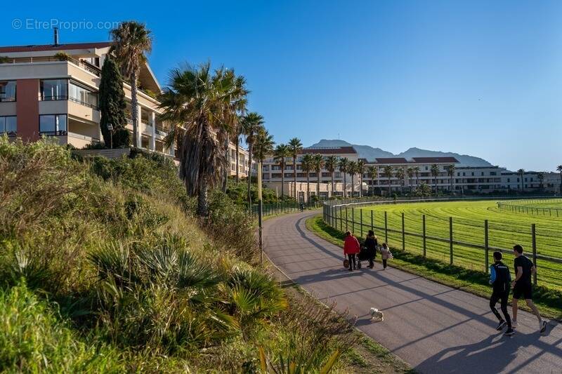 Appartement à MARSEILLE-8E