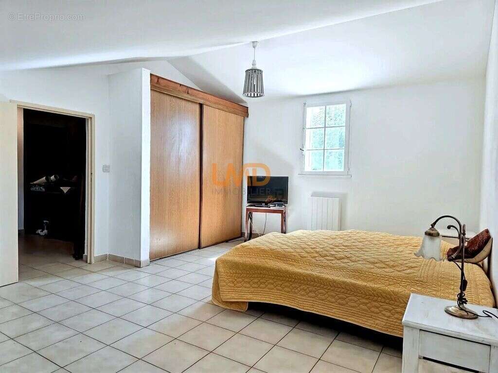 Maison à L&#039;ISLE-SUR-LA-SORGUE