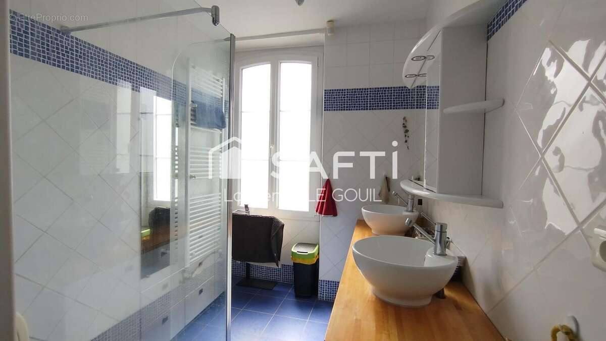 Maison 234 m² à Saint-Reverend  - photo 9